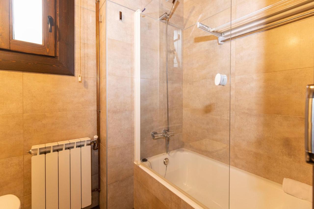 Apartamentos Casa Roldan I Benasque Eksteriør bilde