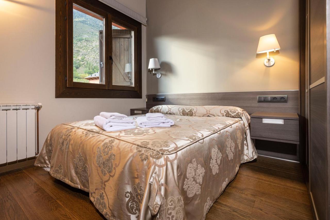 Apartamentos Casa Roldan I Benasque Eksteriør bilde