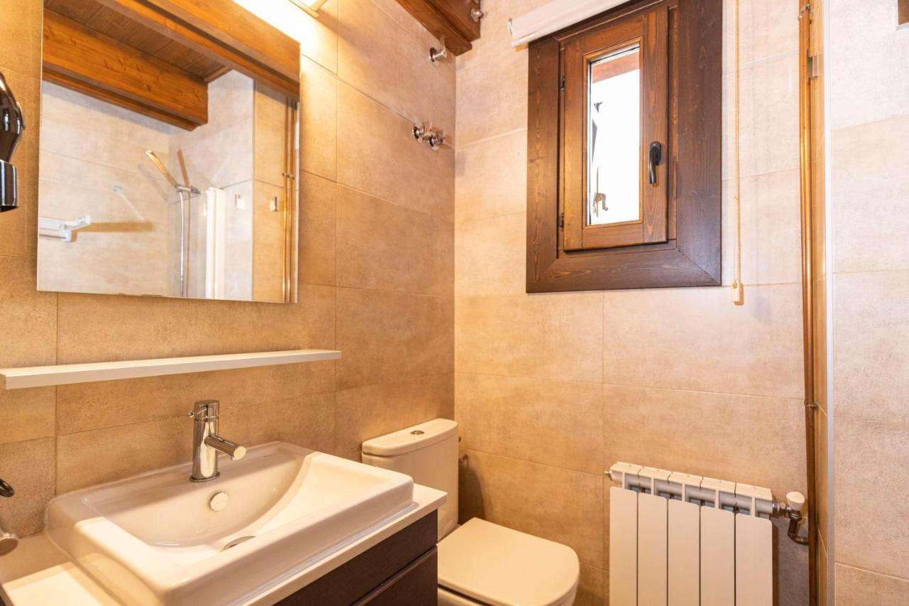 Apartamentos Casa Roldan I Benasque Eksteriør bilde