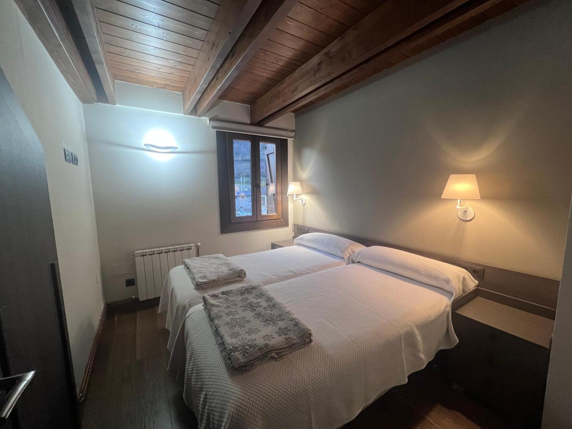 Apartamentos Casa Roldan I Benasque Eksteriør bilde